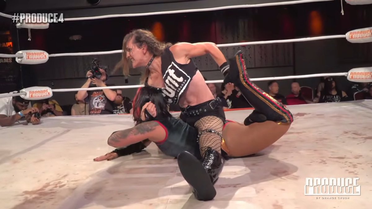 BeKindToFans's tweet photo. Tom Lawlor says on commentary that she's calling this finishing submission the Gay Of Hormuz 😄 #PRODUCE4 https://t.co/0Ilxg5AiUH