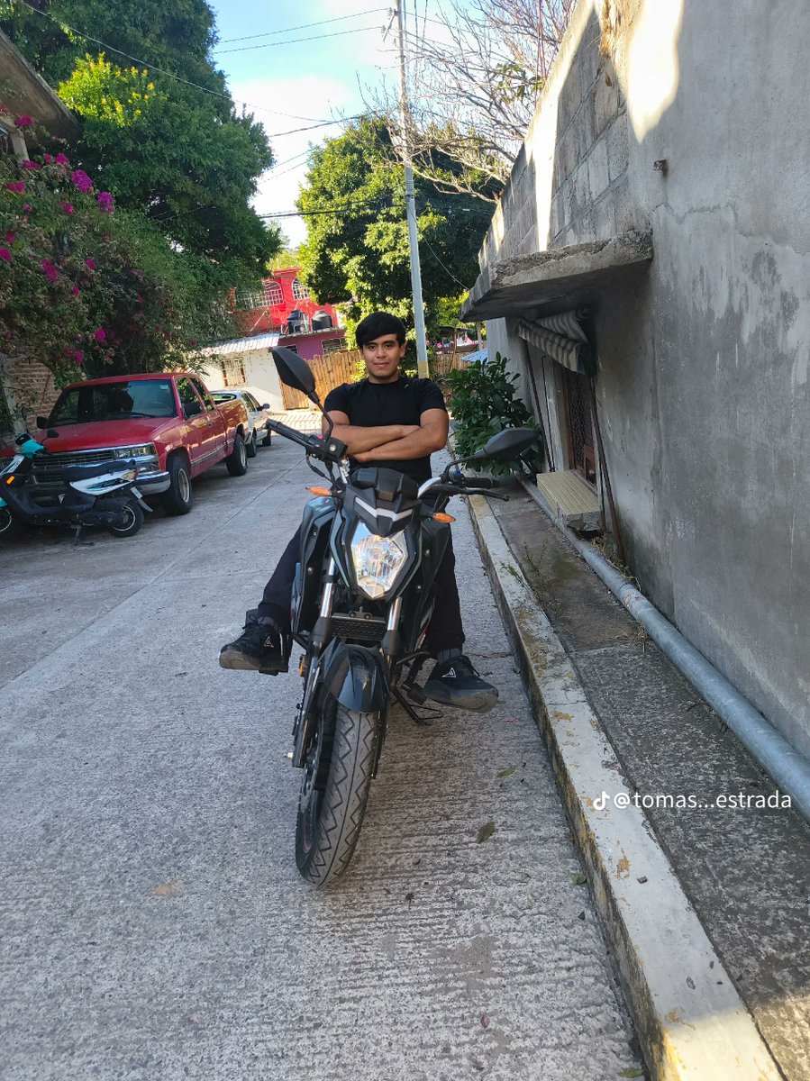 Samtmo9w's tweet photo. Se llama Tomás Estrada
.
. 
.Es de Chilpancingo, Guerrero
.
.
.
Quien lo quiera ver cómo dios lo trajo al mundo
.
. 
. 
Mándeme dm 
Tengo el pack disponible del

#heterosengañadoschilpo
#heterosengañados https://t.co/cSMwpY9Rca