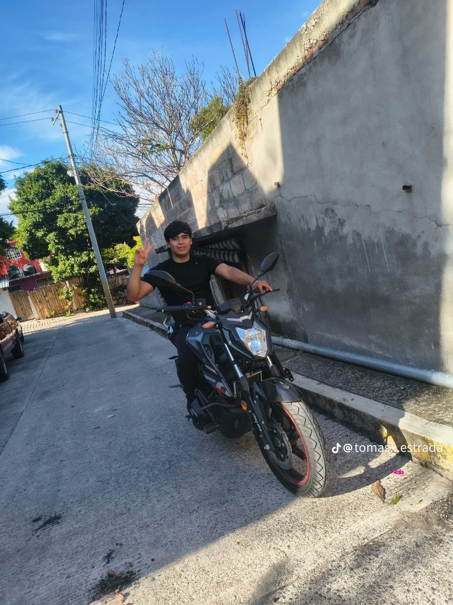 Samtmo9w's tweet photo. Se llama Tomás Estrada
.
. 
.Es de Chilpancingo, Guerrero
.
.
.
Quien lo quiera ver cómo dios lo trajo al mundo
.
. 
. 
Mándeme dm 
Tengo el pack disponible del

#heterosengañadoschilpo
#heterosengañados https://t.co/cSMwpY9Rca