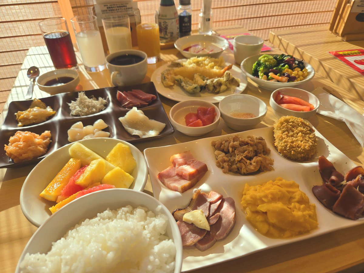 boliviacuba's tweet photo. 函館の朝はモーニングから始まる！
～和食～ https://t.co/IJxB9w94Dw