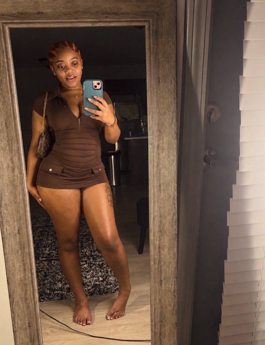 candace099's tweet photo. What do you like about me 💗 
#Ebony
#Blackgirl
#AdultTwitter https://t.co/IMxg8tUwef