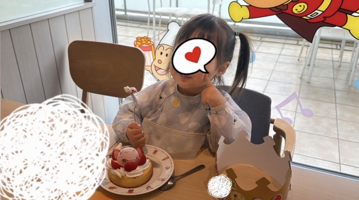 wo_ta_ma's tweet photo. 先日というかもはや半月前になってしまったけど娘3歳のお祝いにアンパンマンミュージアムにいってきたよ〜✌🏻
まだまだアンパンマンが大好き😉💕︎
喜んでくれてよかったー！ https://t.co/6IFKcoSONk