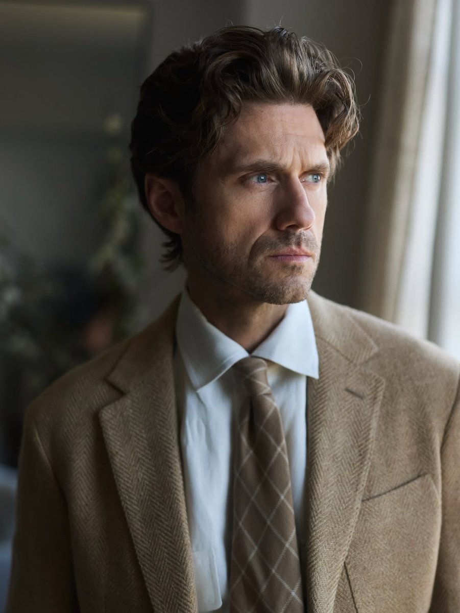 dailyaarontveit's tweet photo. he gets finer with every new photo good god https://t.co/xCp1JKPT6w