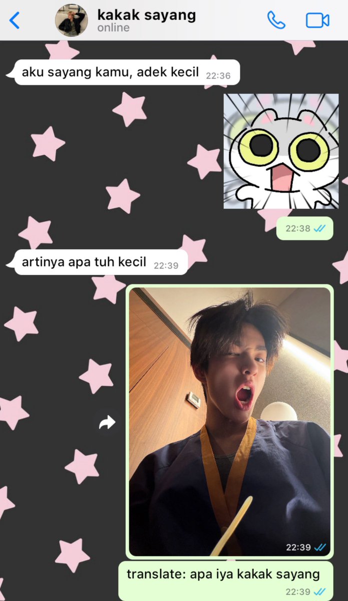 luchyeon's tweet photo. #markkeon two tweets au

kakak besar sayang adek kecil https://t.co/JCzSjfHhY8
