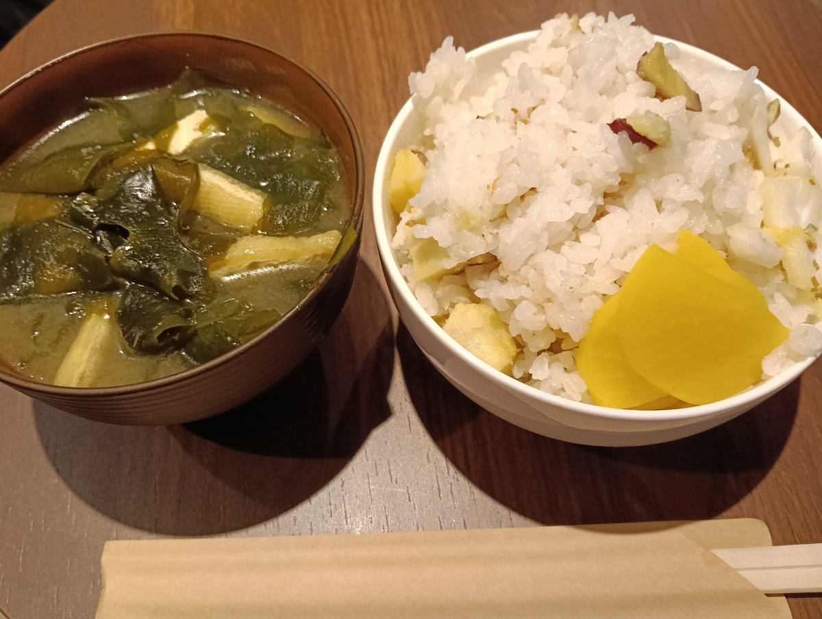 _tako_usagi's tweet photo. 朝ご飯でした https://t.co/D8jHn4Ftz6