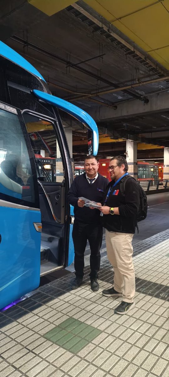 drtmetrooriente's tweet photo. 🇨🇱 Parque Arauco, el Costanera Center, el Mall Plaza Vespucio, el comercio del Metro Estadio Nacional, y el Barrio Italia fueron los sectores comerciales elegidos, mientras los terminales de buses fueron el Paradero Colón Sur, el Intermodal Bellavista y el sector Catemito. https://t.co/HZ8gauvkgV
