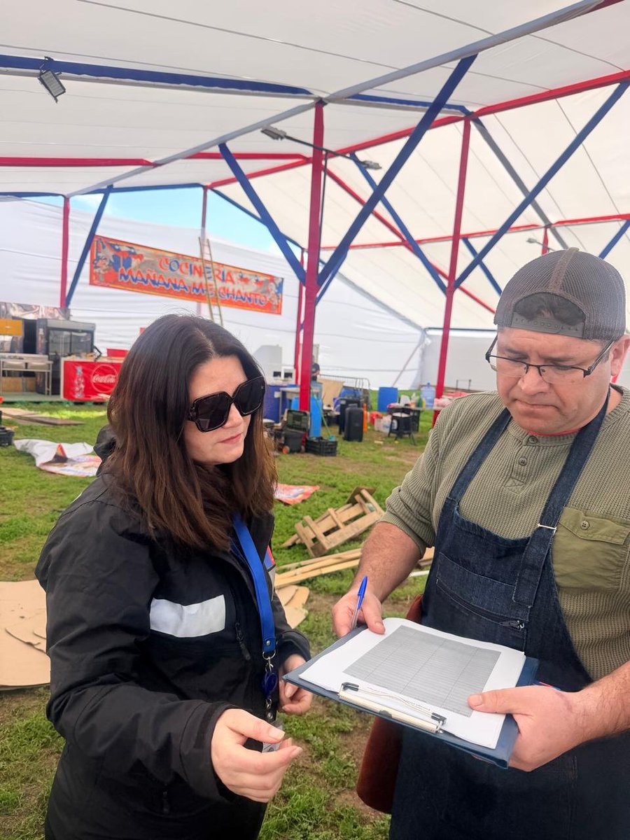 drtmetrooriente's tweet photo. 🇨🇱 En cuanto a Fondas, la Oficial de Buin fue la visitada por inspectores de la DT.
La actividad fue encabezada por la directora regional (s), Carolina Lagos, junto a funcionarios de la @drtmetrooriente, la IPT Maipo, y las ICT Buin, La Florida, Vitacura. Providencia y Ñuñoa. https://t.co/zO76JuINxQ