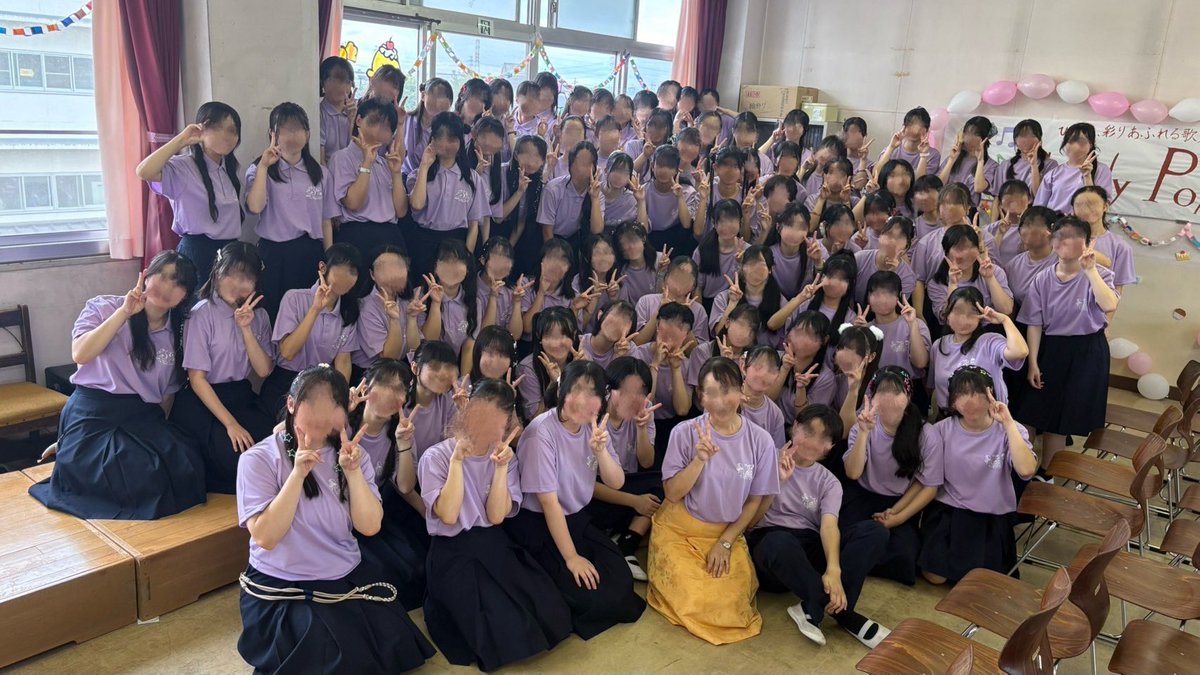 kghmc's tweet photo. 紫苑祭の音楽部ステージ大成功でした🎶来てくださった方々ありがとうございました🫶🏻どのステージも満席となり、多くの人に演奏を聴いていただけたこと部員一同嬉しく思います💖💖
これからは合唱祭やコンクールに向けて練習に励んでいきます✊🏻これからも川女音楽部の応援をよろしくお願い致します🙌🏻🙌🏻 https://t.co/IsGrshRvqF