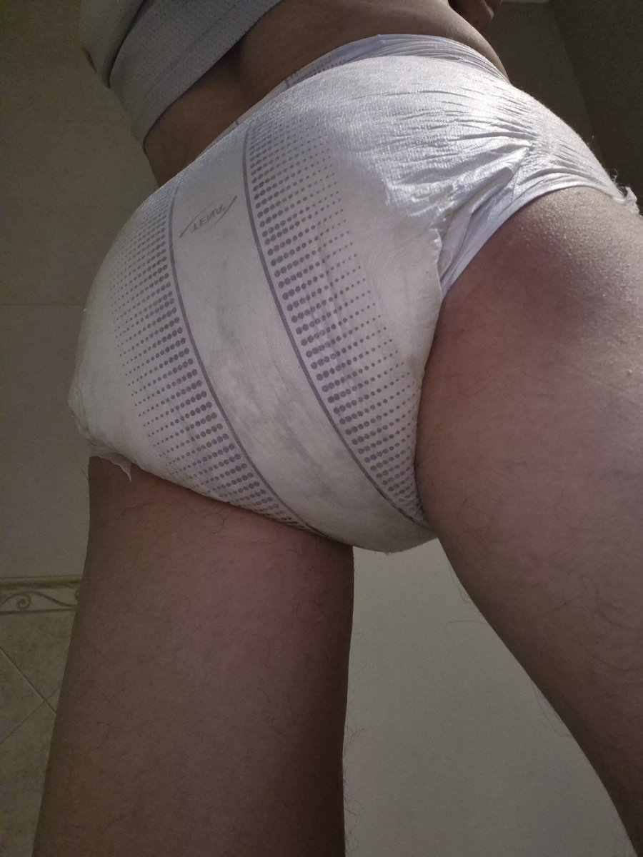 abdldiaper_boy's tweet photo. Feeling so cuddly 🍼🙈

New Instagram account @cuddlydiaperbear

last ig deleted https://t.co/Tc8q5SJwDt