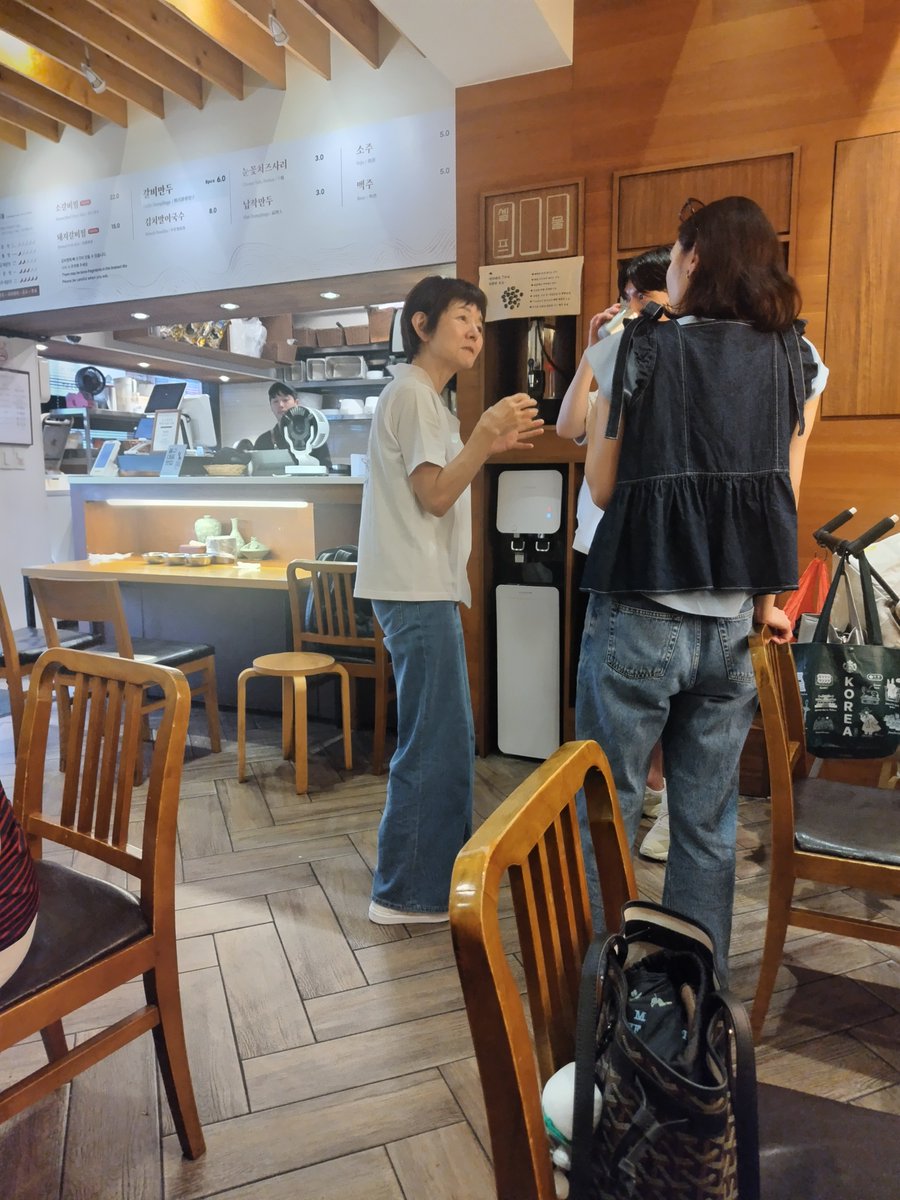 nyhnkt's tweet photo. 韓国🇰🇷大邱市　ご当地グルメ　カルビチム　韓国料理にしては、少し甘めでしたが、とても美味しくいただきました😊 https://t.co/2Jd5q5rUu6