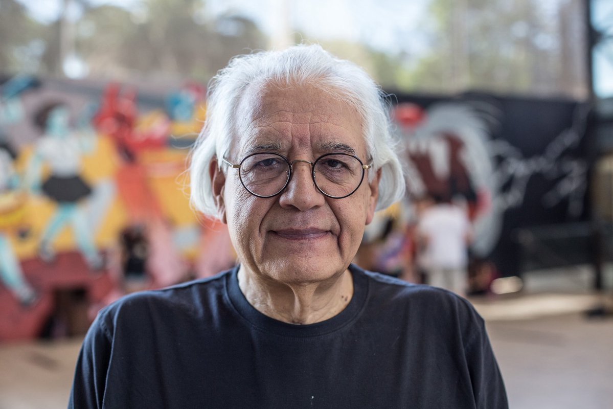 EncuadresMx's tweet photo. Falleció el cineasta chileno Patricio Guzmán, figura clave del cine documental latinoamericano. Entre sus documentales se encuentran Salvador Allende; la trilogía La batalla de Chile, la lucha de un pueblo sin armas; La cordillera de los sueños y Mi país imaginario
#encuadres https://t.co/pDQQ5K6iAr