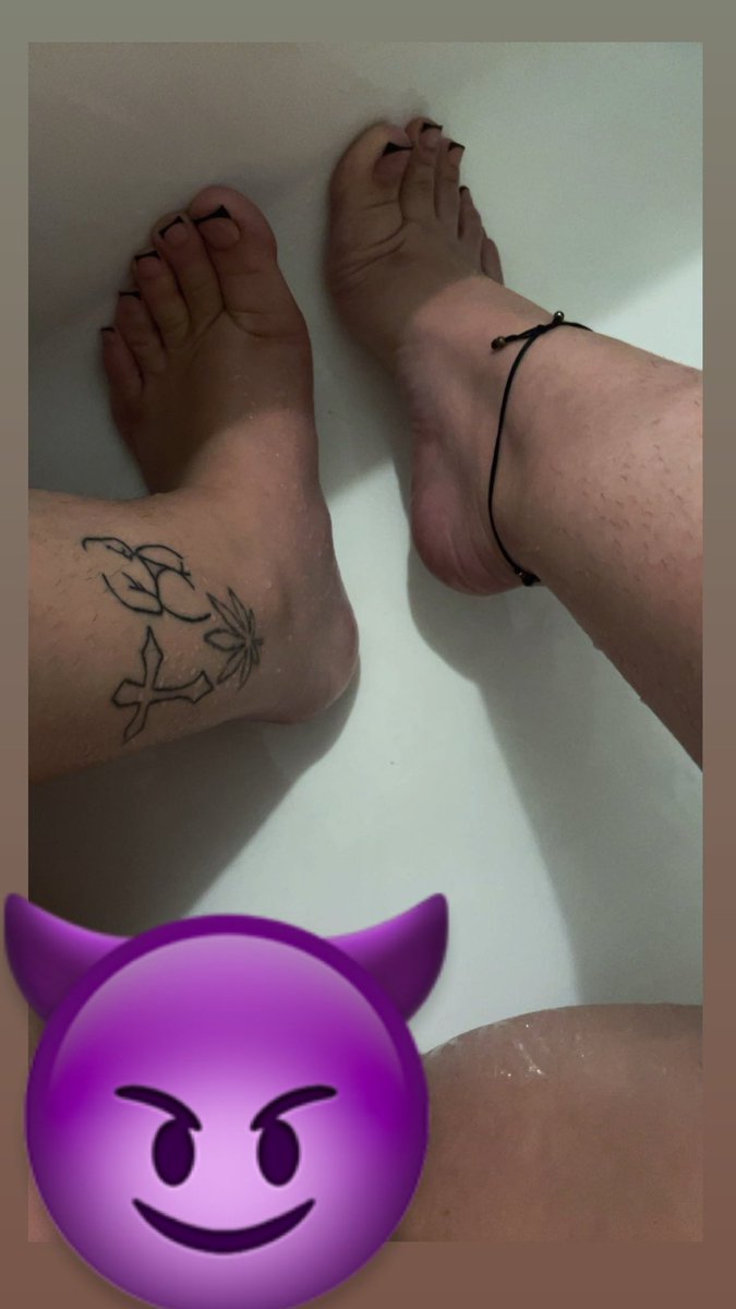 CeeBaby07's tweet photo. #sellingfeetpics #feetworshi̇p https://t.co/Nq53uvTrts