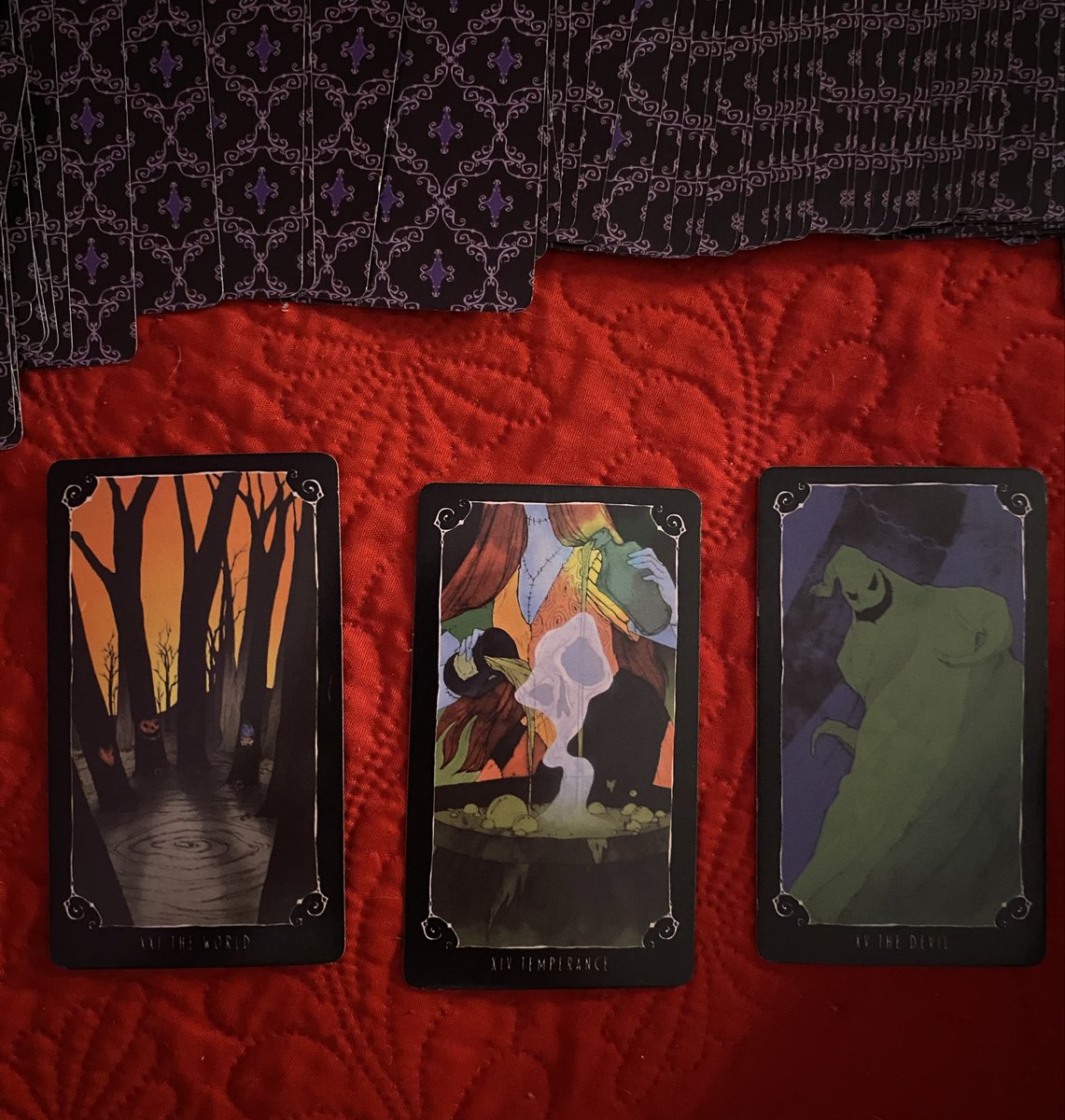 strawberryredd0's tweet photo. @hooolims Las cartas muestran que X siente que contigo cerró un ciclo importante. Está en un momento de buscar calma y equilibrio, así que no hay una urgencia por buscarte. Sin embargo, El Diablo indica que queda una atracción o un vínculo fuerte que no se ha ido del todo. https://t.co/iSyEzfl5v6
