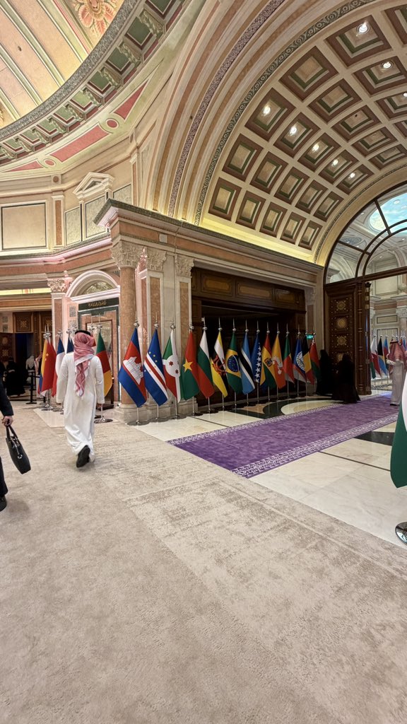 Adrastea_2's tweet photo. سعدت بحضور المنتدى العالمي الرابع لليونسكو لأخلاقيات الذكاء الاصطناعي 2026 في الرياض #GFEAI2026

من الرياض.. يُصاغ الحوار، وتُبنى الرؤية لمستقبل أكثر مسؤولية للذكاء الاصطناعي، و بمشاركة ممثلين وخبراء من 194 دولة لمناقشة أخلاقياته وحوكمته .
#SDAIA #UNESCO https://t.co/8n2F0KP3X1