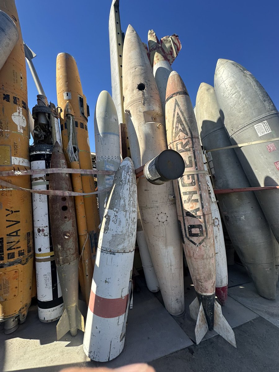 Johnmcelhone's tweet photo. If you ever lose me you’ll find me at the Apex Surplus scrapyard, Burbank, California https://t.co/VoR4obVb7I