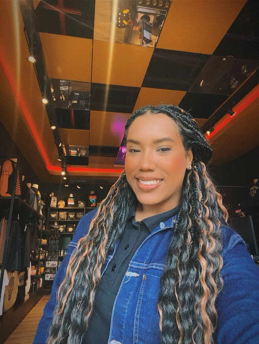 SherleneZexuq's tweet photo. A smile can change the world. https://t.co/adoSNks2yE