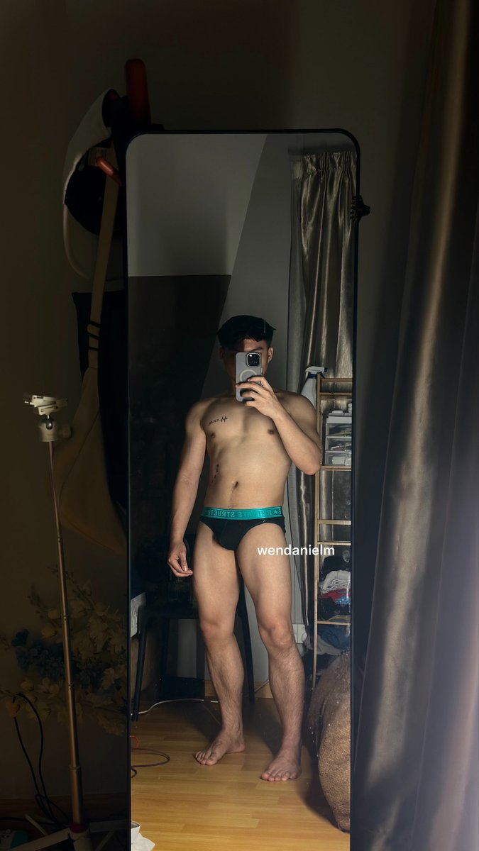 thedanielee's tweet photo. hi! long time no see! just getting started i should take another shoot 👉🏻👈🏻 https://t.co/ExBZhMmnKW
