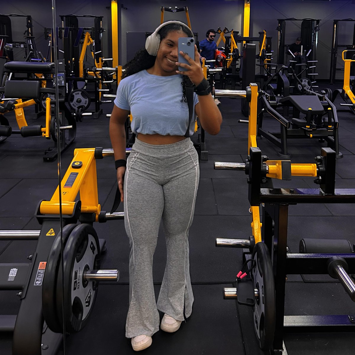 SherleneZexuq's tweet photo. Building the best version of myself, one workout and one choice at a time. In the end, being the love of your own life changes everything. https://t.co/AAnY1Jy25h