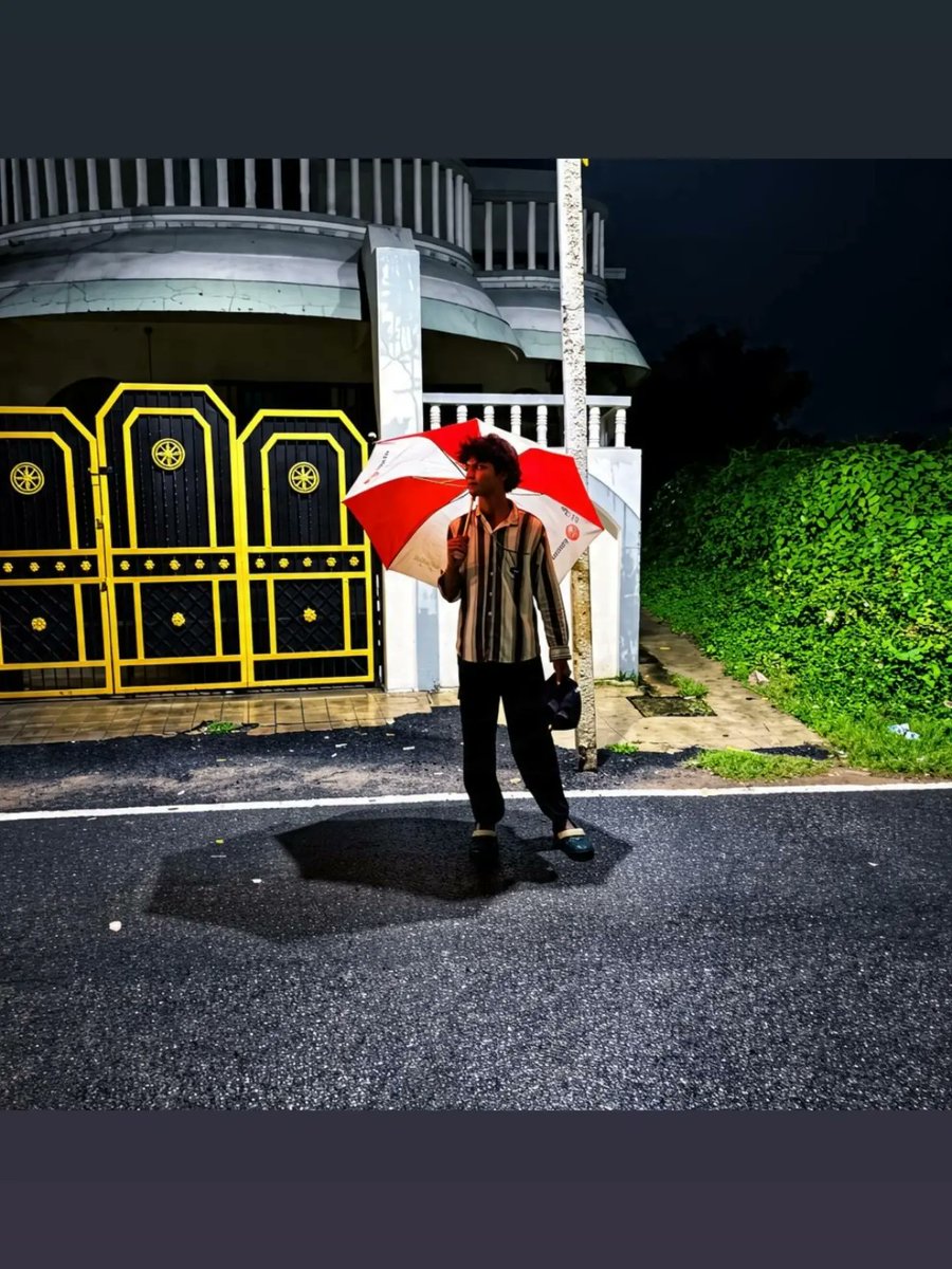 DeboraHu9f2's tweet photo. Best season to water is the rainy season. https://t.co/zrLXZFY225
