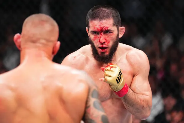ayham_mincarft's tweet photo. @Metashark7 @RedAlRafidhi if he does a wrong thing dont say that shia + both are blood dont play dumy + i gave other ecamples like ufc and whater and dont say it not religion i dont give a shit its halal  + and the pepole in your picture and doing haram on the ahwad wjoban https://t.co/AxCNBIpfUX