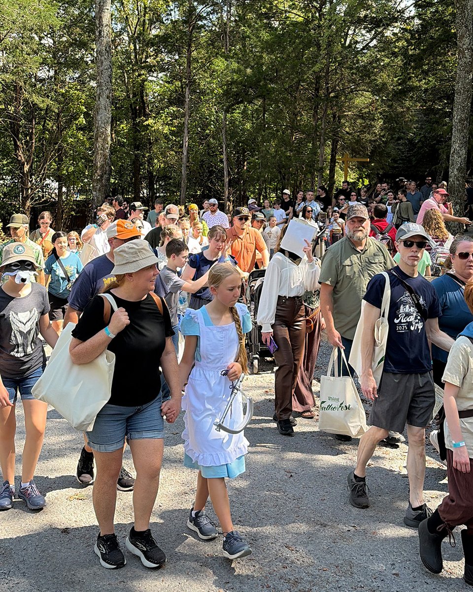 wingfeathersaga's tweet photo. What a weekend! We’re still reeling from the wonder of it all! Thank you, Wingfeather Fans, for making this year’s #FeatherFest and #WingfeatherSeason4 Premiere as magical as the world of Aerwiar itself. 

The #WingfeatherSaga Season 4 arrives October 21st, only on Angel! https://t.co/GxWI6EACQV