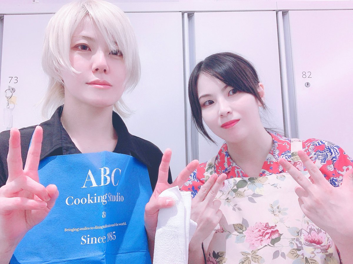 kyan322's tweet photo. おはよう朝☀️

実は先日、京都から東京に遠征に来てた御子神にお誘いいただいて初めてのお料理教室を体験してきました🍳
これが噂の…！

ケーキ作ったよ、エレガンスでしょ🧁 https://t.co/yzpZcfP82l