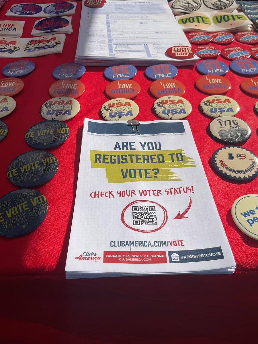 ReneeMcevilly's tweet photo. Celebrating National Voter Registration Day in Washington County NY!

Flying the Flag proudly and empowering the community.

#CheckYourVoterStatus
#PledgeToVote https://t.co/npcmrm3IxW