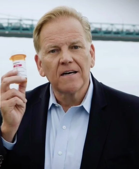 MajorityPAC's tweet photo. BREAKING: Bombshell new reporting shows Mike Rogers played a role in worsening the opioid crisis in America.

He loosened rules that led to an explosion in “pill mills” and caused a surge in addiction. https://t.co/2HeZaUjSDw