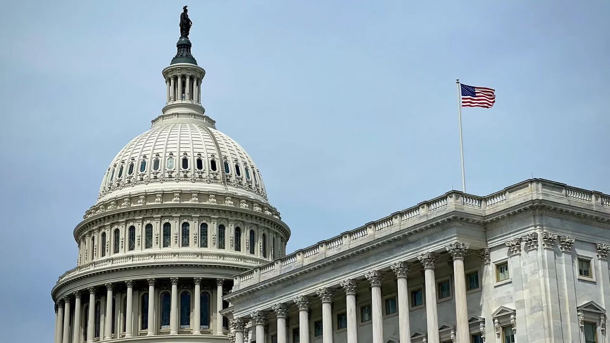 MarioNawfal's tweet photo. 🇺🇸 The most pro-crypto Congress in history couldn't pass the Clarity Act.

It needed 60 votes to clear its procedural hurdle. Zero Democrats voted to advance it, 4 Republicans crossed over to kill it too, and $300 million of longs vanished in 20 minutes as Bitcoin slid from just under $80,000.

That bill was the one thing institutions were waiting on, splitting oversight of digital assets between the SEC and the CFTC.

Senator Cynthia Lummis says if it dies in this Congress, the next realistic shot isn't until 2030. The November midterms leave almost no room to revive it.

So crypto stays where it's been for years, run by enforcement actions and court rulings instead of a law.

Source: CoinDesk / Writer: Daniyal