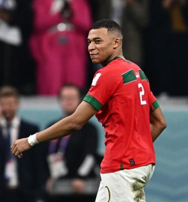 MrDaniels21's tweet photo. Dos tuits que se entienden mejor juntos.

@KMbappe @vinijr Sois pura escoria, dais asco y no sois bienvenidos en España. Fuera de aquí, basuras humanas. https://t.co/1QyV9iCPmB