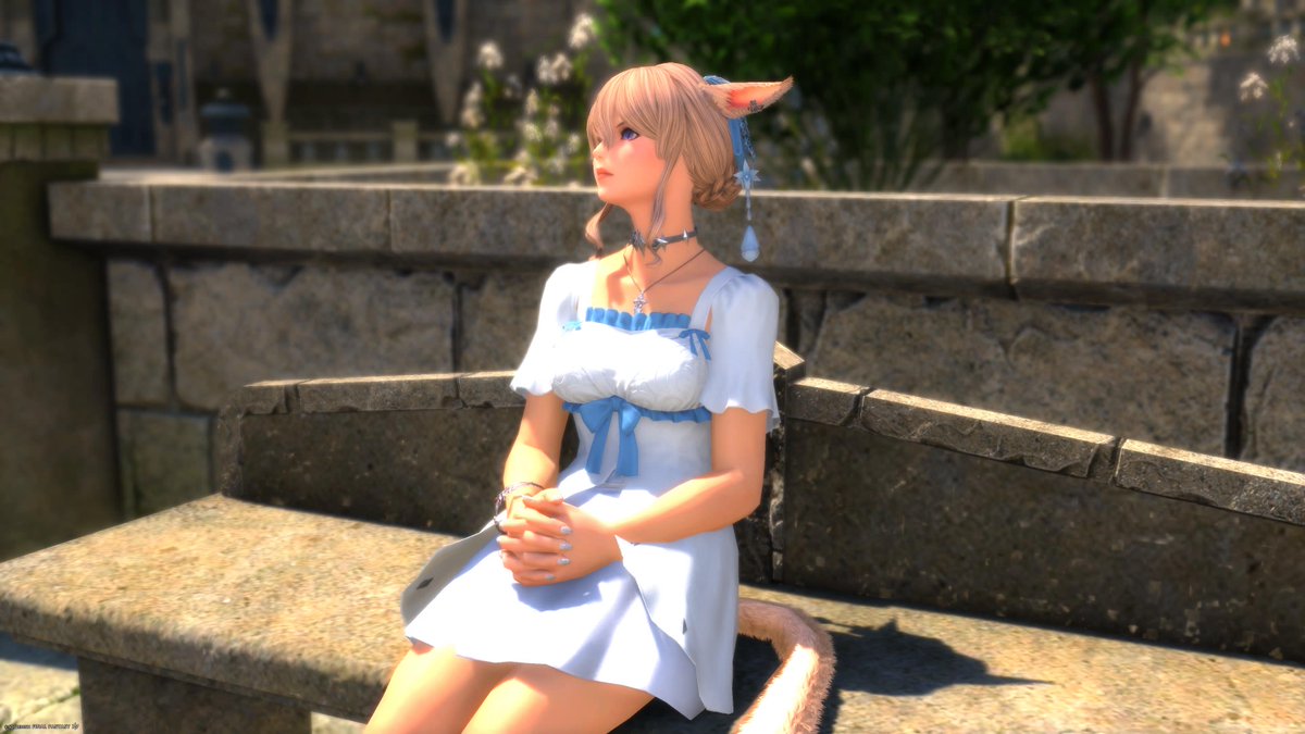 chamoFF14's tweet photo. こちら蜃気楼の町のベンチになります(一部の人にしかピンと来ない)
#FF14
#ミコッテ https://t.co/CUb7m0BdE1