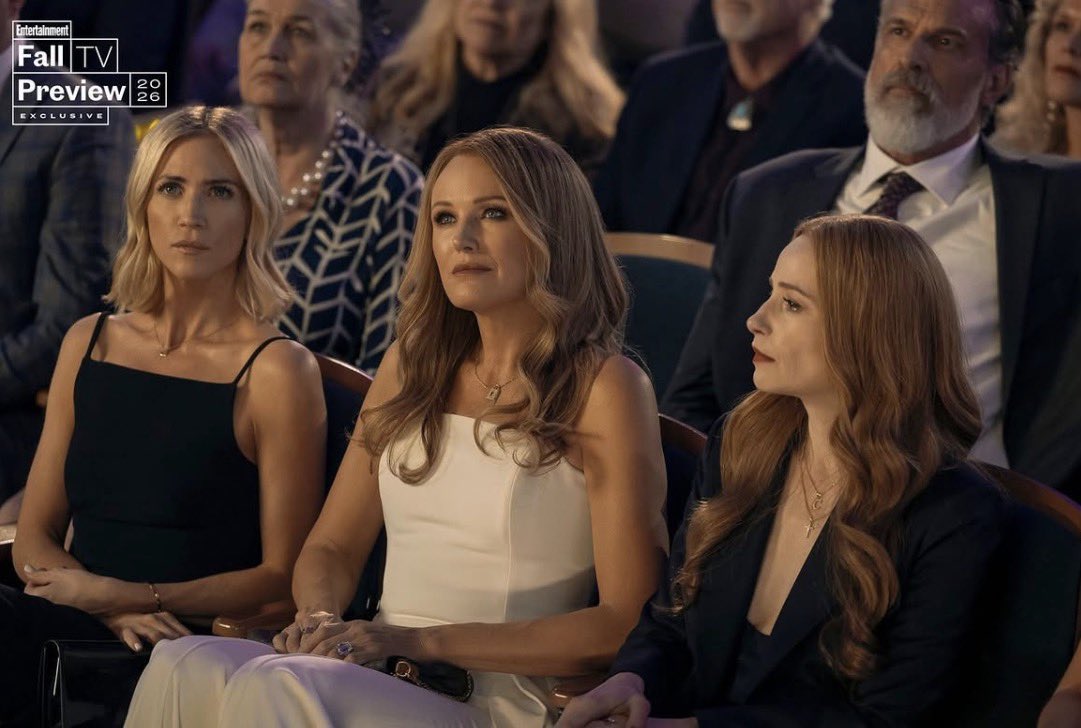 lesbocine's tweet photo. Primeira imagem da segunda temporada de “THE HUNTING WIVES”. https://t.co/OP7i7Mo3gl