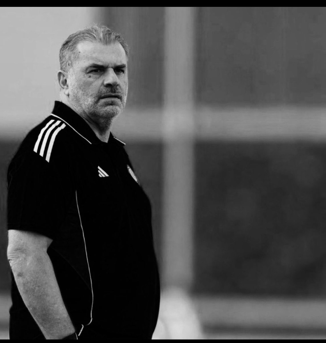 o_ijz's tweet photo. مشكلة النصر في رونالدو، بس محد يبي يعترف. بداية الموسم الفريق كان يلعب بدون رونالدو برتم سريع وضغط عالي، والكل يقول شخصية النصر ما زالت موجودة. يوم رجع تغيّر كل شيء. جيسوس وهو جيسوس، بشخصيته وقوته، ما قدر يفرض كلمته على رونالدو.. تبون الطبنجة ذا يقدر عليه #النصر_العين https://t.co/EYTwRcbrzC