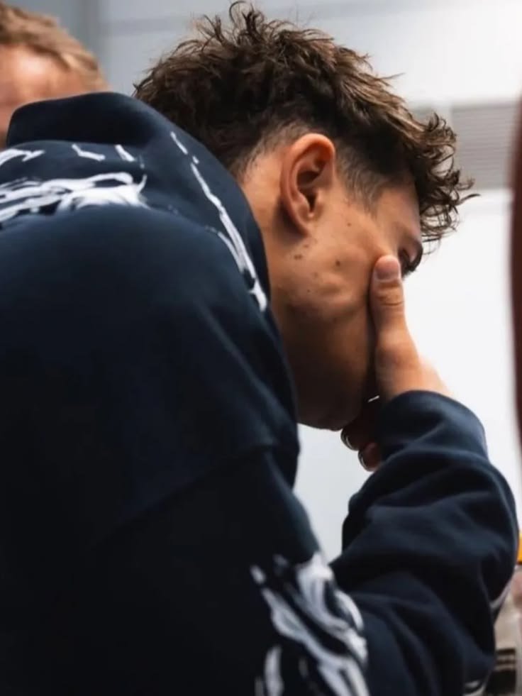 landosdaylight's tweet photo. his hair here 😋 https://t.co/mIK6ElVJpL