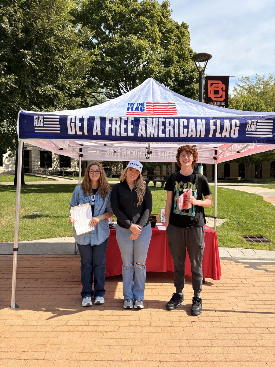 breannajmaher's tweet photo. Registering voters at BGSU for National Voter Registration day!! So far we registered 15 students and 3 of them are registering for the first time! Let’s goooo 🥳🗳️🇺🇸 https://t.co/PxcivbvNrW