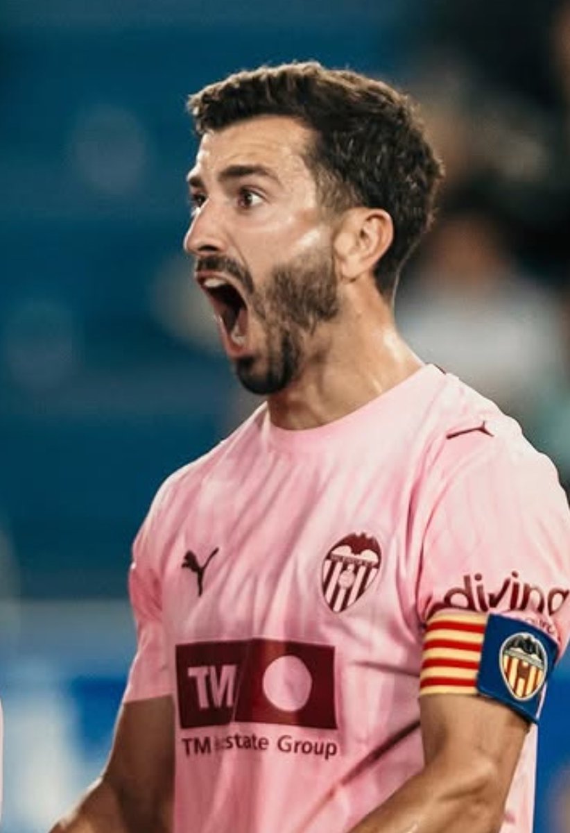 jorgeruve's tweet photo. VAMOOOOOOOOOOOS 🧡🧡🧡🧡🧡🧡🧡🧡🧡 @valenciacf @lagrada914 https://t.co/9aWC9kLEu8