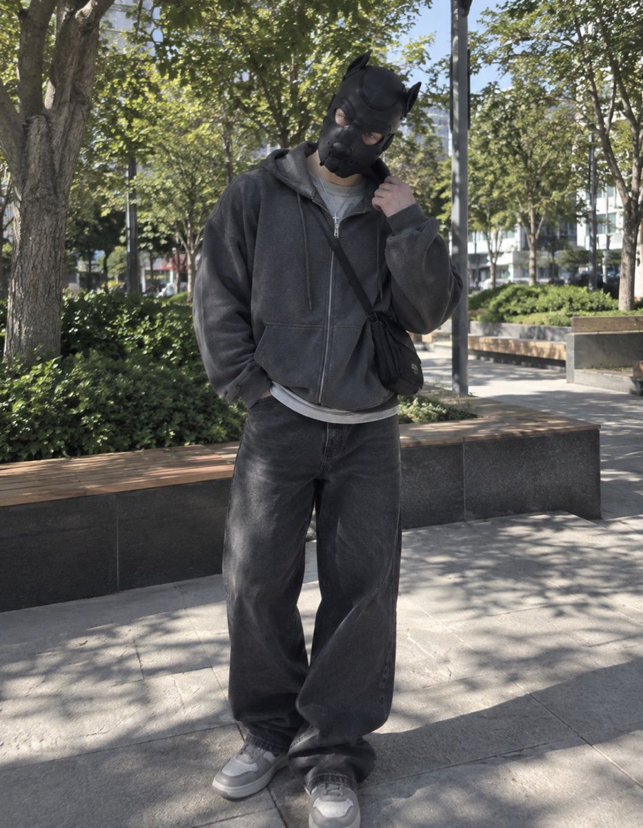 john_puppy99's tweet photo. Just out here vibing in the shadows 🖤🐾
Which pose is your favorite

#Pup #Puppy #PupLife #PuppyLife
#PupCommunity #PupVibes https://t.co/4gm6xaOizZ