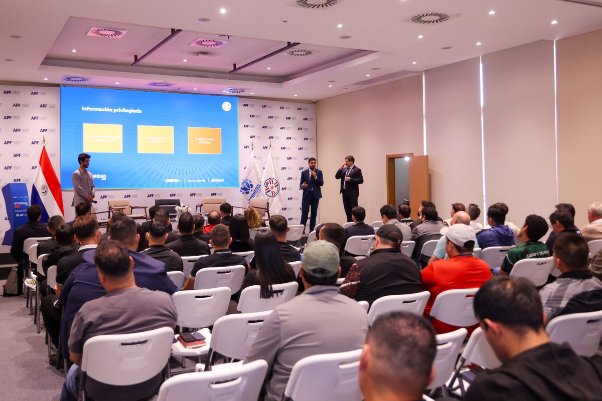 APFOficial's tweet photo. Integridad y cooperación para proteger al fútbol.

La Asociación Paraguaya de Fútbol y la @CONMEBOL llevaron adelante el Workshop CONMEBOL Integridad 360°, una jornada orientada a fortalecer la prevención, la cooperación institucional y las buenas prácticas para preservar la integridad del deporte.

Los detalles: https://t.co/Gzl3INjPwP