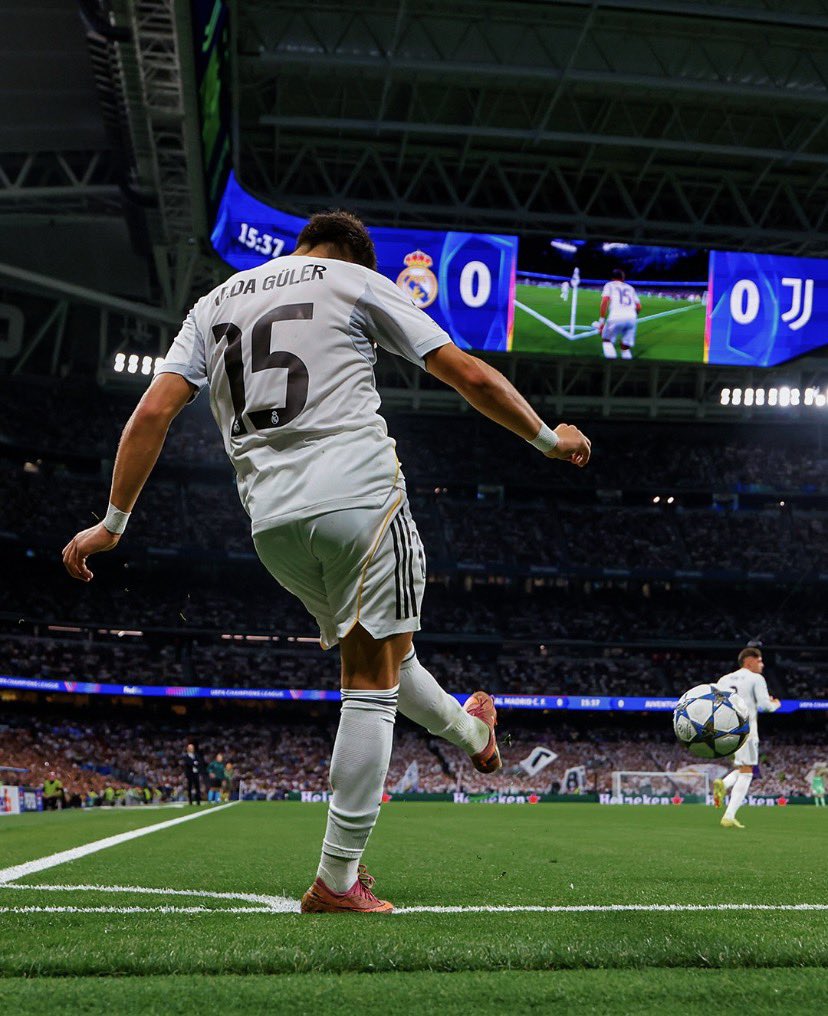 SexProh's tweet photo. Arder Gulerrrr ⚽️⚽️⚽️⚽️⚽️⚽️⚽️⚽️ https://t.co/slXRaXohAh