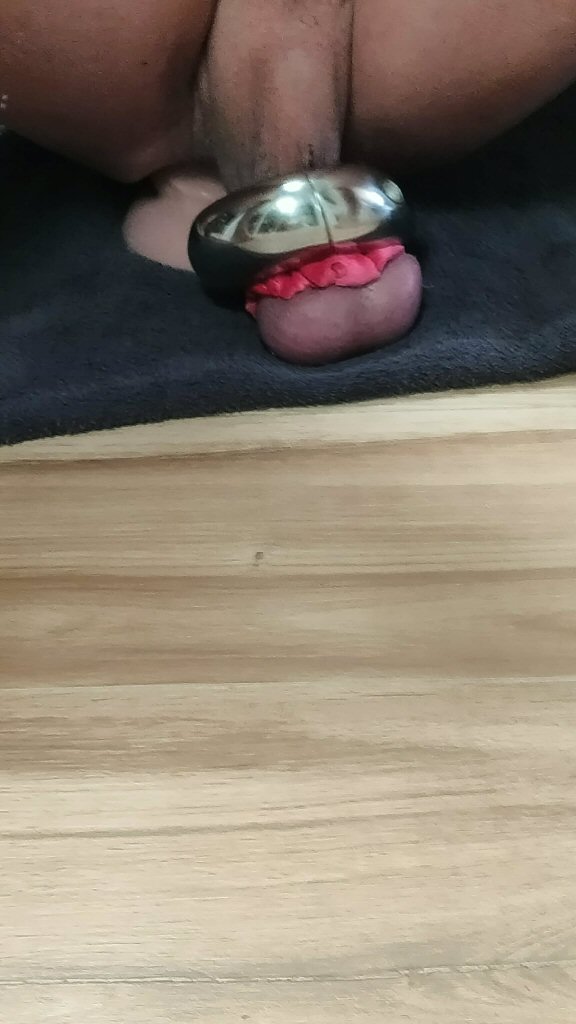 street27b's tweet photo. Un gode de 11cm de diamètre entièrement poussé dans mon cul (et 3kg de ballstretcher aux couilles car il en faut jamais arrêter de les travailler)
#analdilatation #analextrem #fistfucking #ballstretcher #ballstretching #bigballs #bigdildo https://t.co/votoPwMyVd