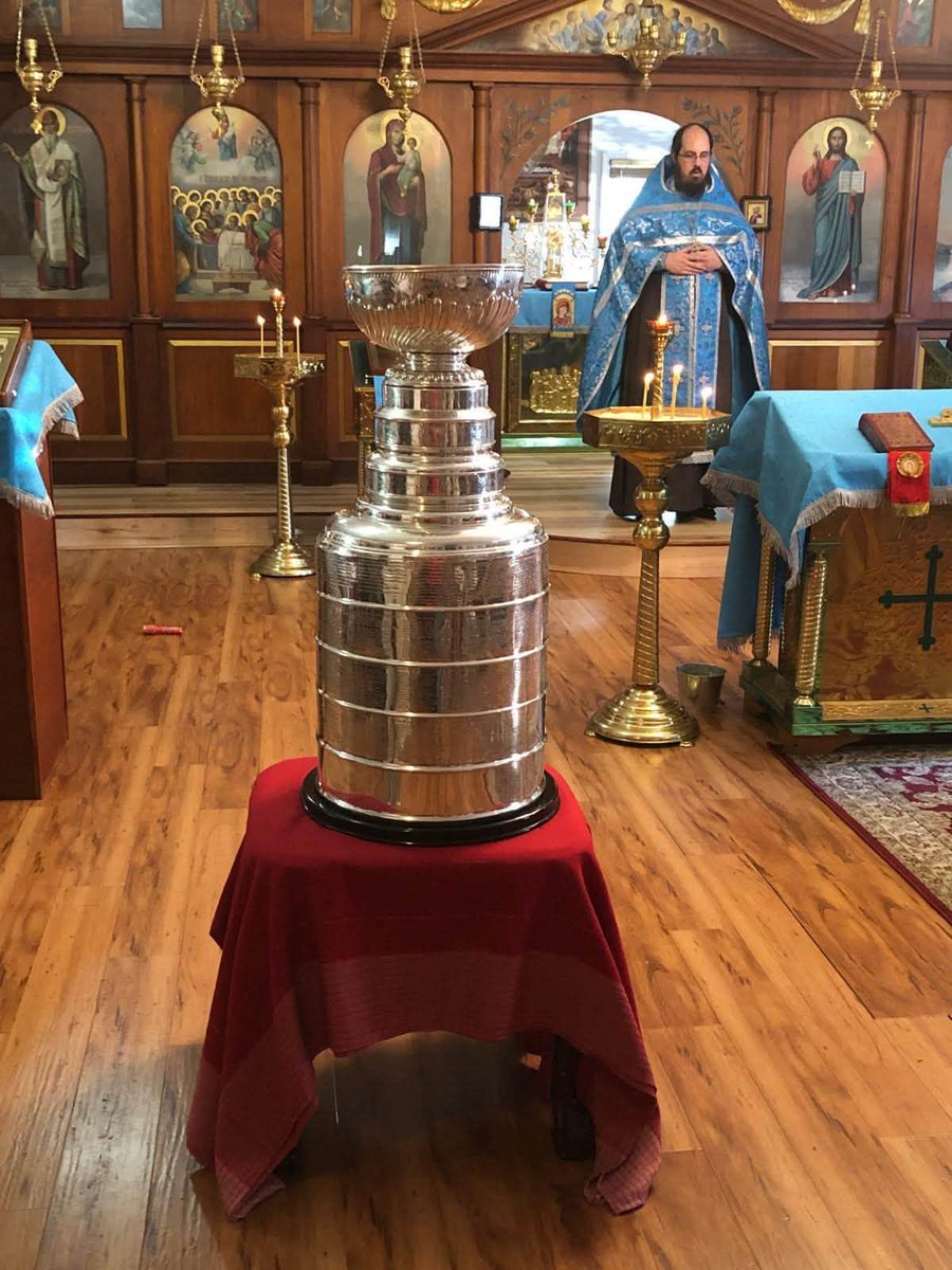 Uggg_uggg's tweet photo. Pyotr Kochetkov spent his day with the Stanley Cup surrounded by family and friends and brought the Cup to Holy Trinity Orthodox Church (ROCOR) in Mebane, North Carolina https://t.co/HQ4HtmlWqT