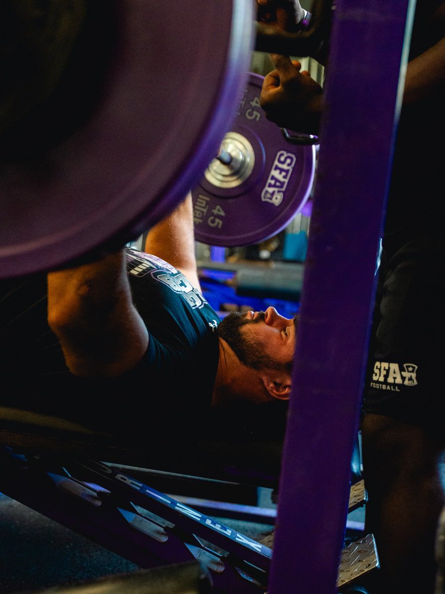 NCAA_FCS's tweet photo. On the grind 😤

#FCS x 📸 IG/sfa_football https://t.co/86ZRdvRHrC