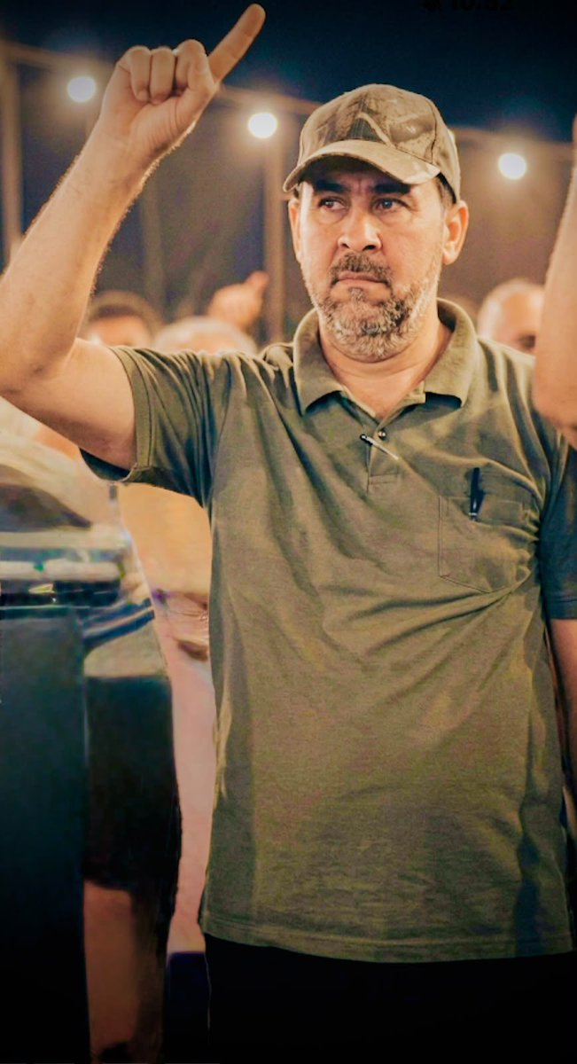 waelalhalapi's tweet photo. يَعيشُ بِذِكْرِهِ الأَحْرارُ حَيَّاً ... وَيَبْقى في جَبينِ المَجْدِ شَامَا
قَضى شَهْمَاً يُدافِعُ عَنْ حِماهُ ... فَأَلْبَسَهُ الرَّدى شَرَفَاً وَهامَا

نم قرير العين يا أبا عطية https://t.co/JFSHtcLEzr