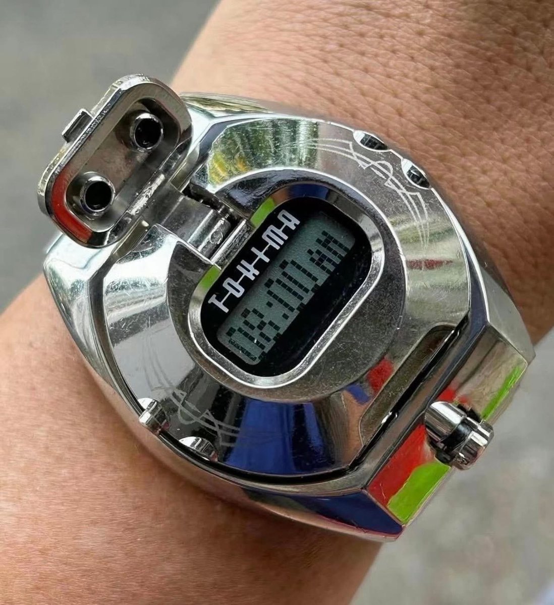ComputerLove_'s tweet photo. Tokima Robot Watch by Bandai (1998) https://t.co/fIXBv7uy5j