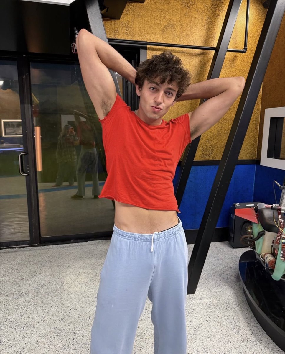 hcpegfc's tweet photo. ok serve #bb28 https://t.co/2r8Rx2EbxH
