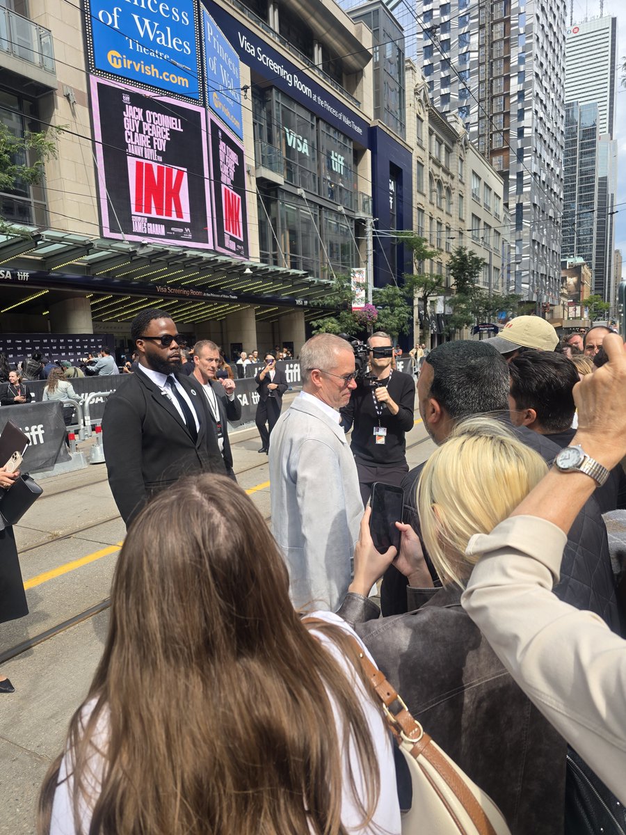 MudassarAPP's tweet photo. Wonderful time at #TIFF26 in Toronto! 🎥 Got a chance to say Hi to Brad Pitt on the red carpet. What an experience!
#TIFF #Toronto #BradPitt https://t.co/gXZiWLise1