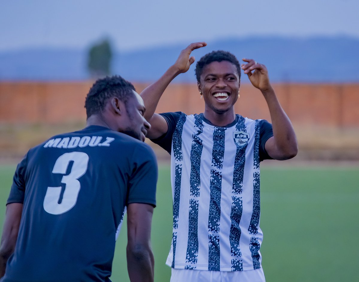 aprfcofficial's tweet photo. Final training session complete ahead of our BK Pro League return. βοΈπͺ
The Lions have put in the work, and now it's game time. we're ready!
#APRFC #ClubGiant #WeAreLions https://t.co/lY8pXBNfpL