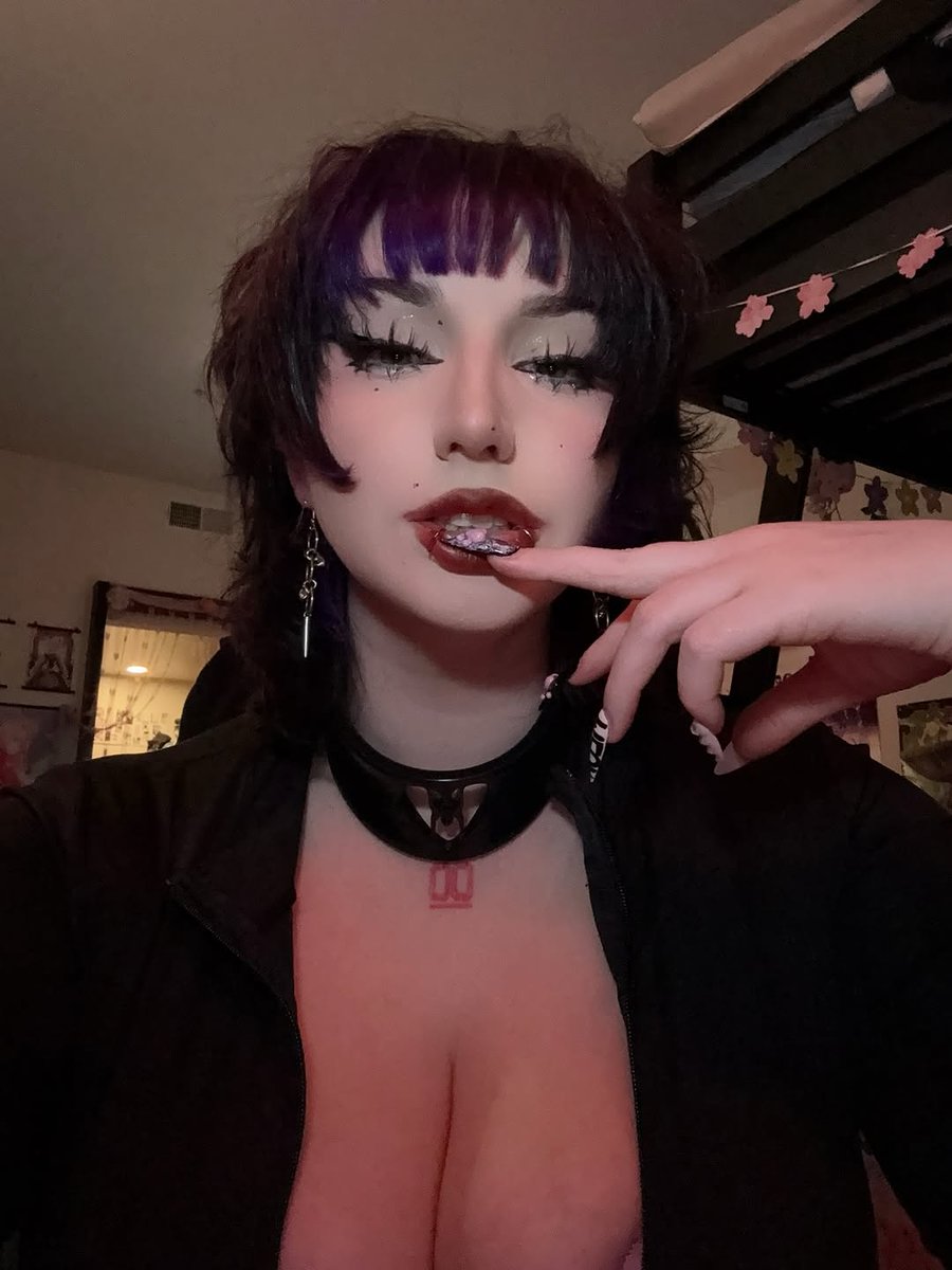 babiegth0c6y's tweet photo. Current hair current hair ✝️ https://t.co/RVQosG0FwN