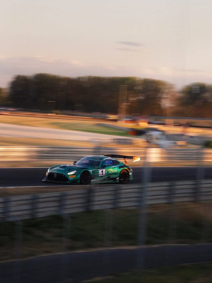 AmberJoshuud's tweet photo. Here we go again. Slovakia Ring, GT Cup Series https://t.co/CWK1NbE2Vu