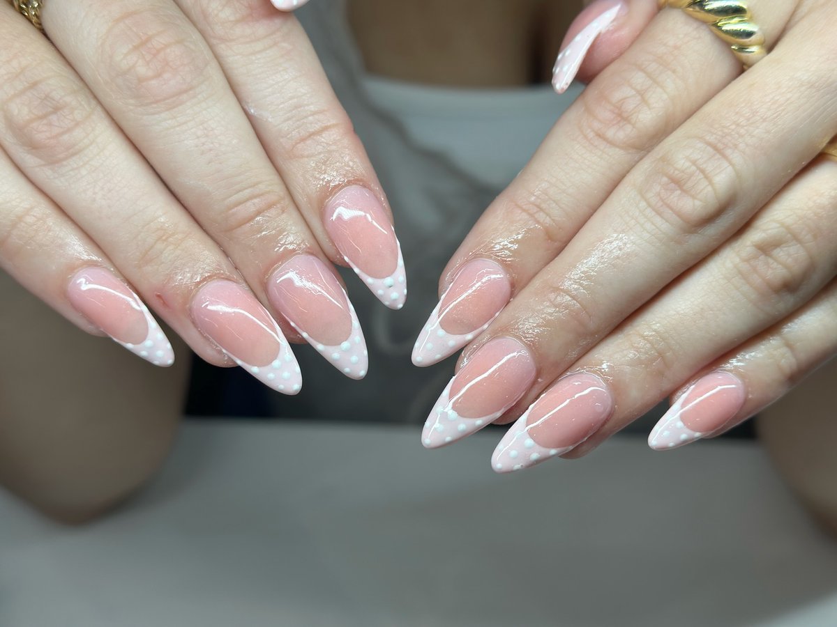 SiuBigpbp's tweet photo. Polished to perfection

Follow for more: @nailsbymimi. 11 https://t.co/7VGtkn8Z6m